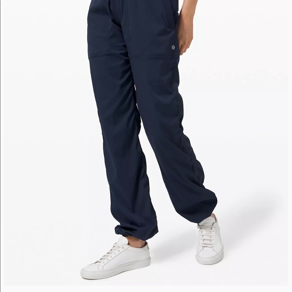 Lululemon Dance Studio navy pants unlined size 6